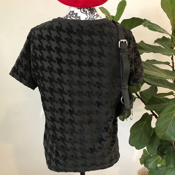 🔥🔥OBEY - CRUSHED VELVET TOP🔥🔥 - Picture 5 of 5